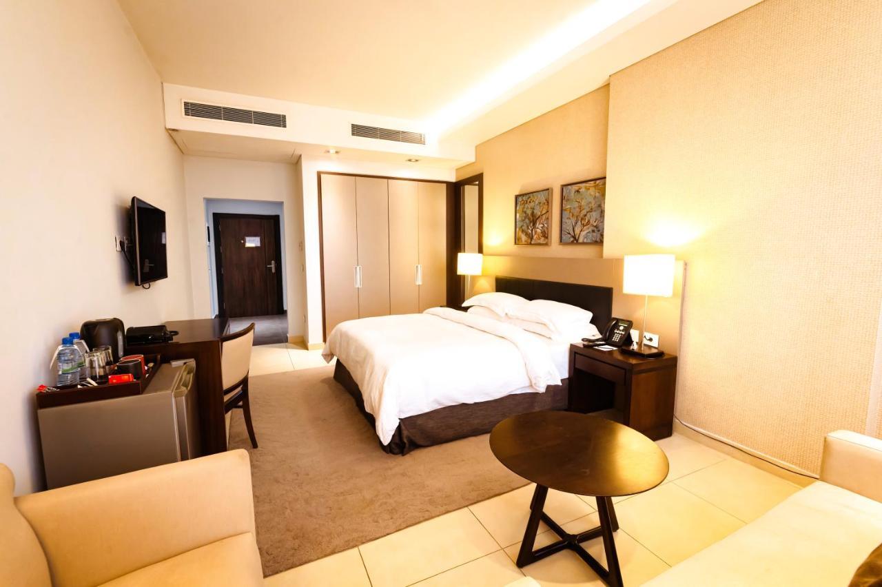 Kin Plaza Arjaan By Rotana Hotel Kinshasa Kültér fotó